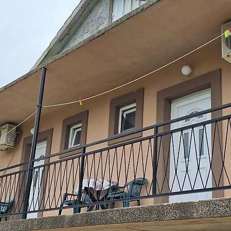 Apartments Simonovic Тиват Экстерьер фото