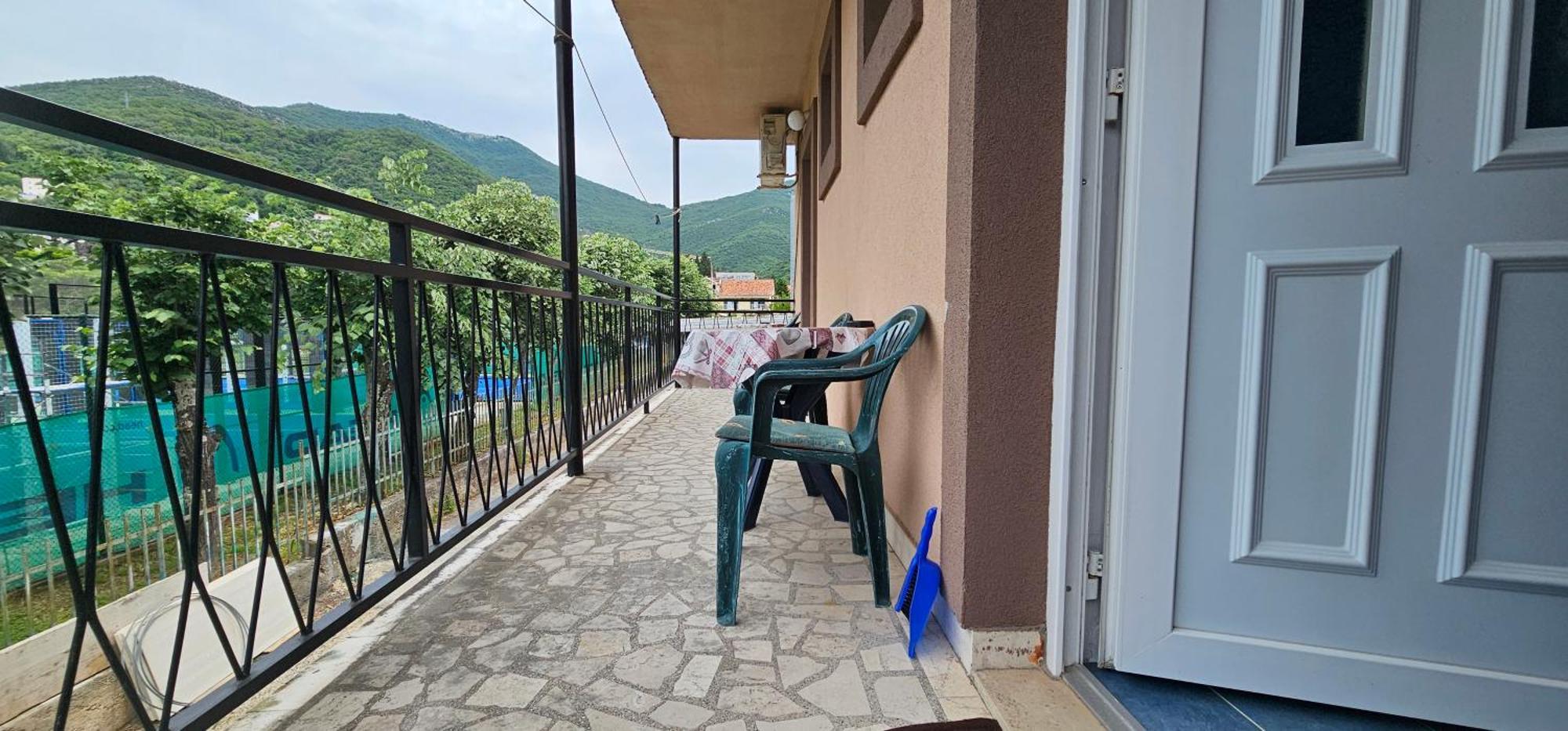 Apartments Simonovic Тиват Экстерьер фото