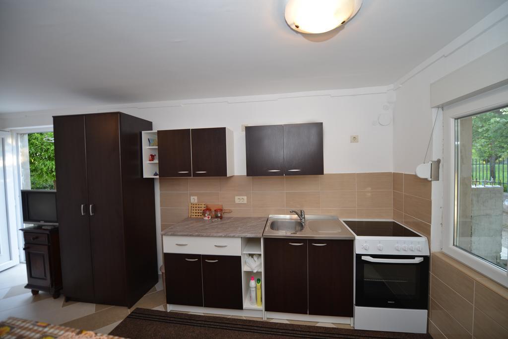 Apartments Simonovic Тиват Экстерьер фото